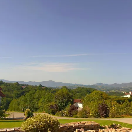 Ehia * Saint-Pée-sur-Nivelle